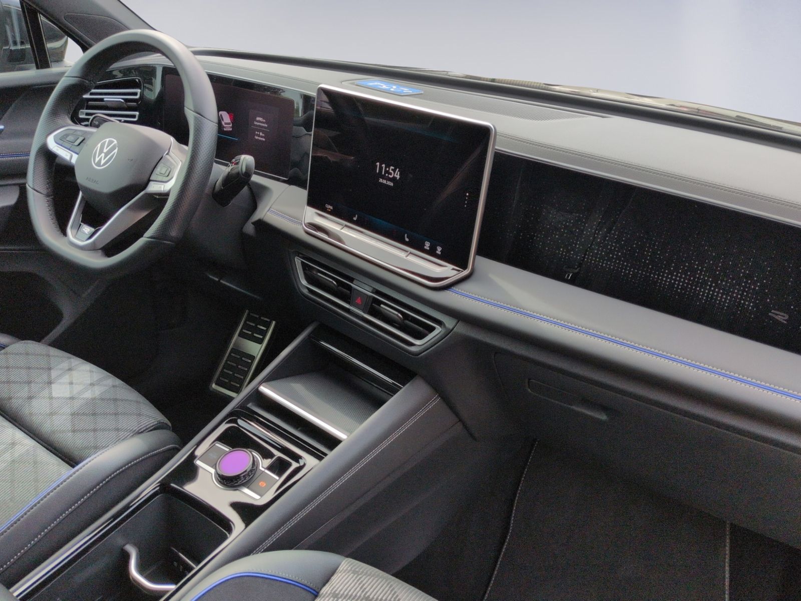Tiguan 1.5 eTSI R Line DSG AHK+RFK+NAVI+