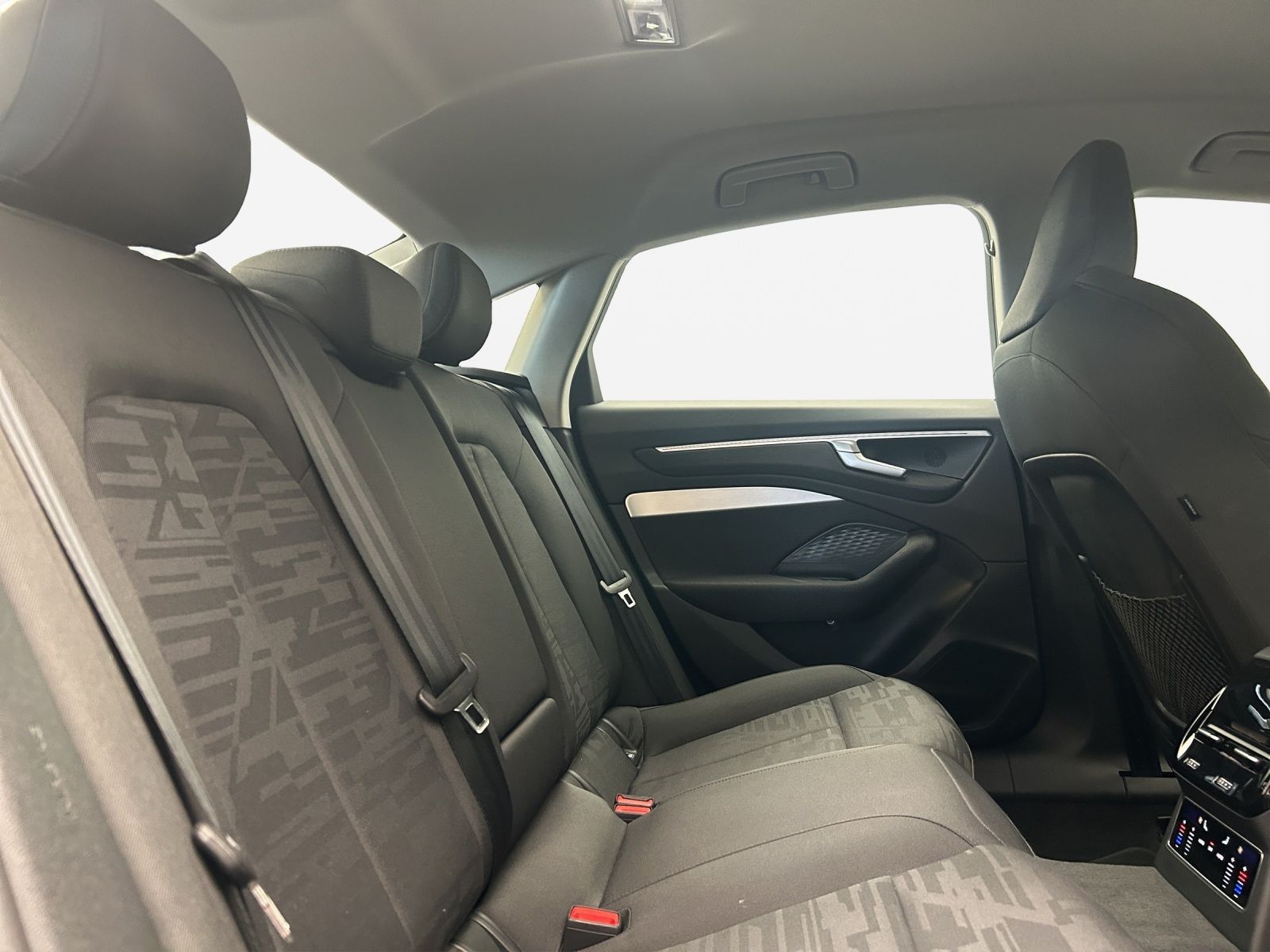 Audi A6 - Bild 16