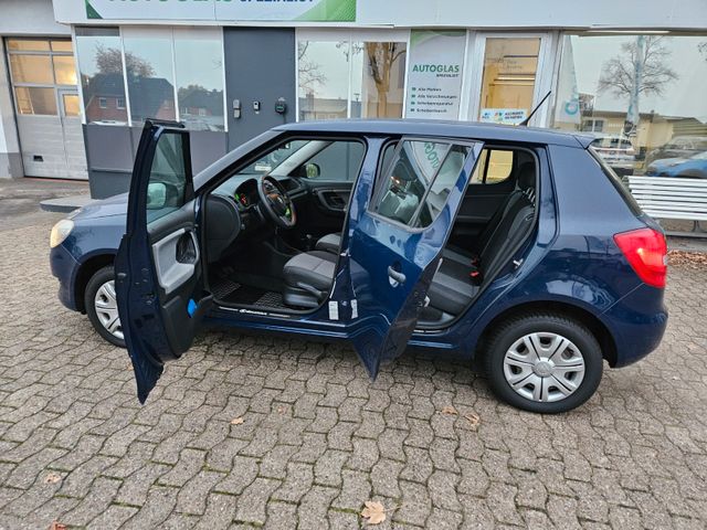 Skoda Fabia Cool Edition Rentnerfahrzeug WIE NEU TOP !