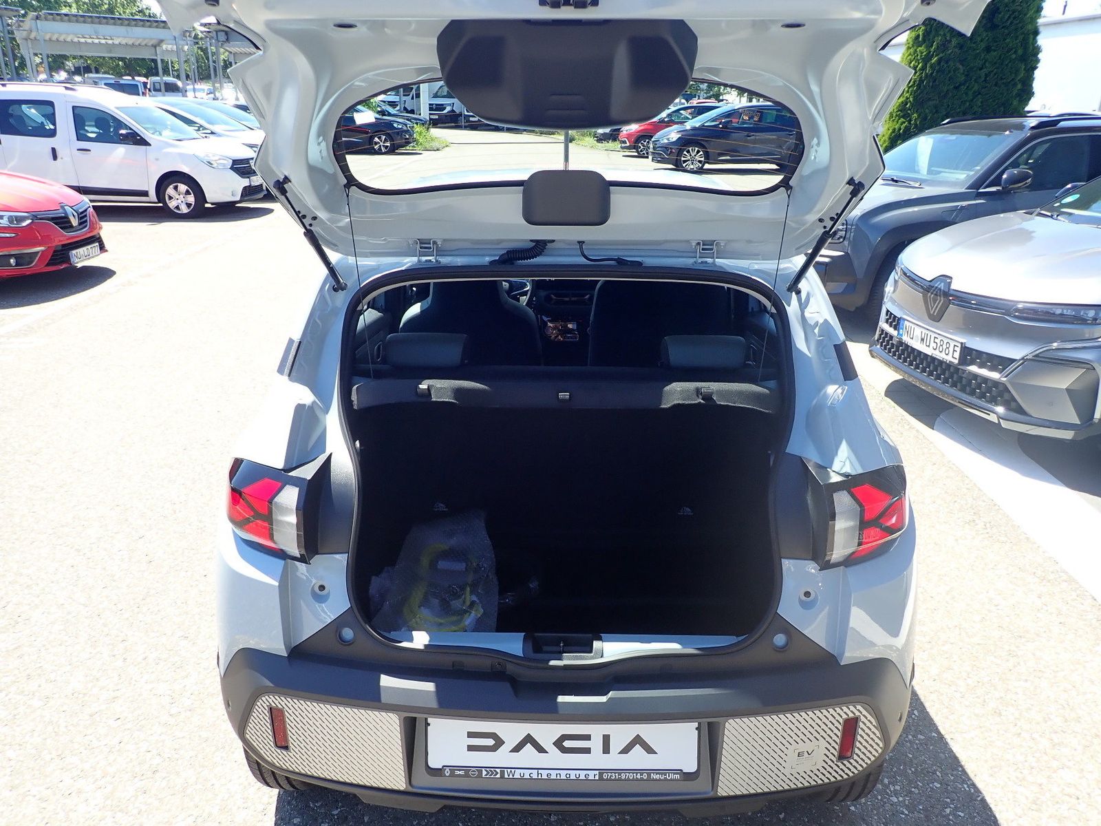 Fahrzeugabbildung Dacia Spring Extreme electric 100