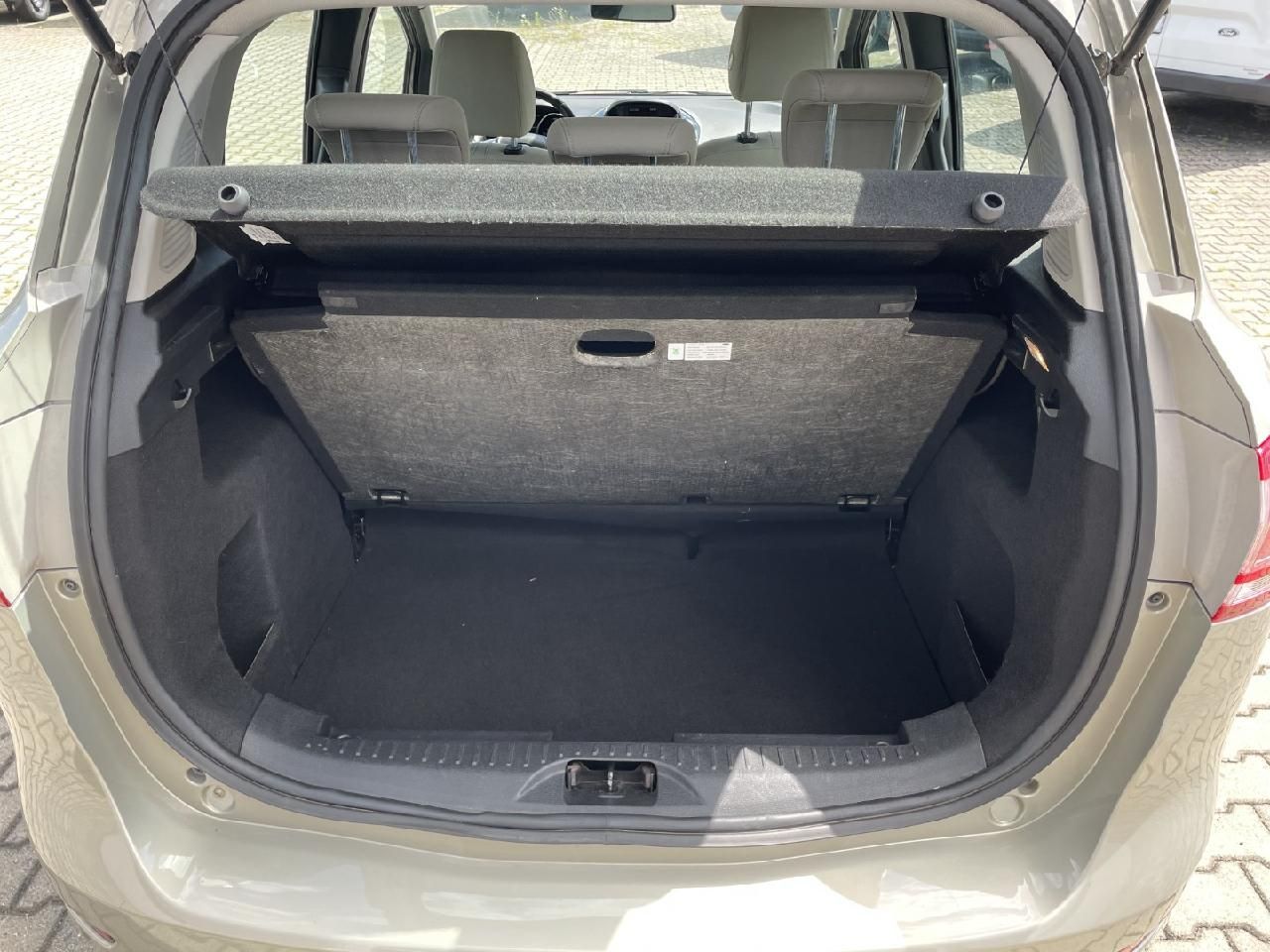Fahrzeugabbildung Ford B-MAX Titanium, Autom., Kamera, Sitzheiz.