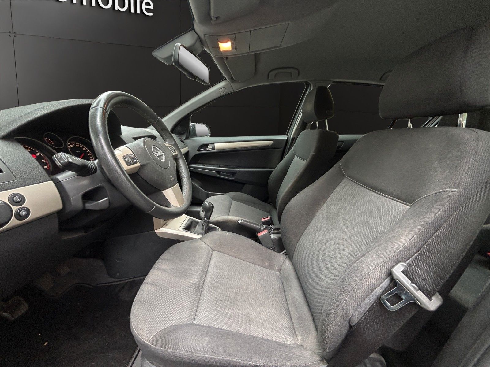 Fahrzeugabbildung Opel Astra H Lim. Edition/Service Neu/Klima/Tempomat