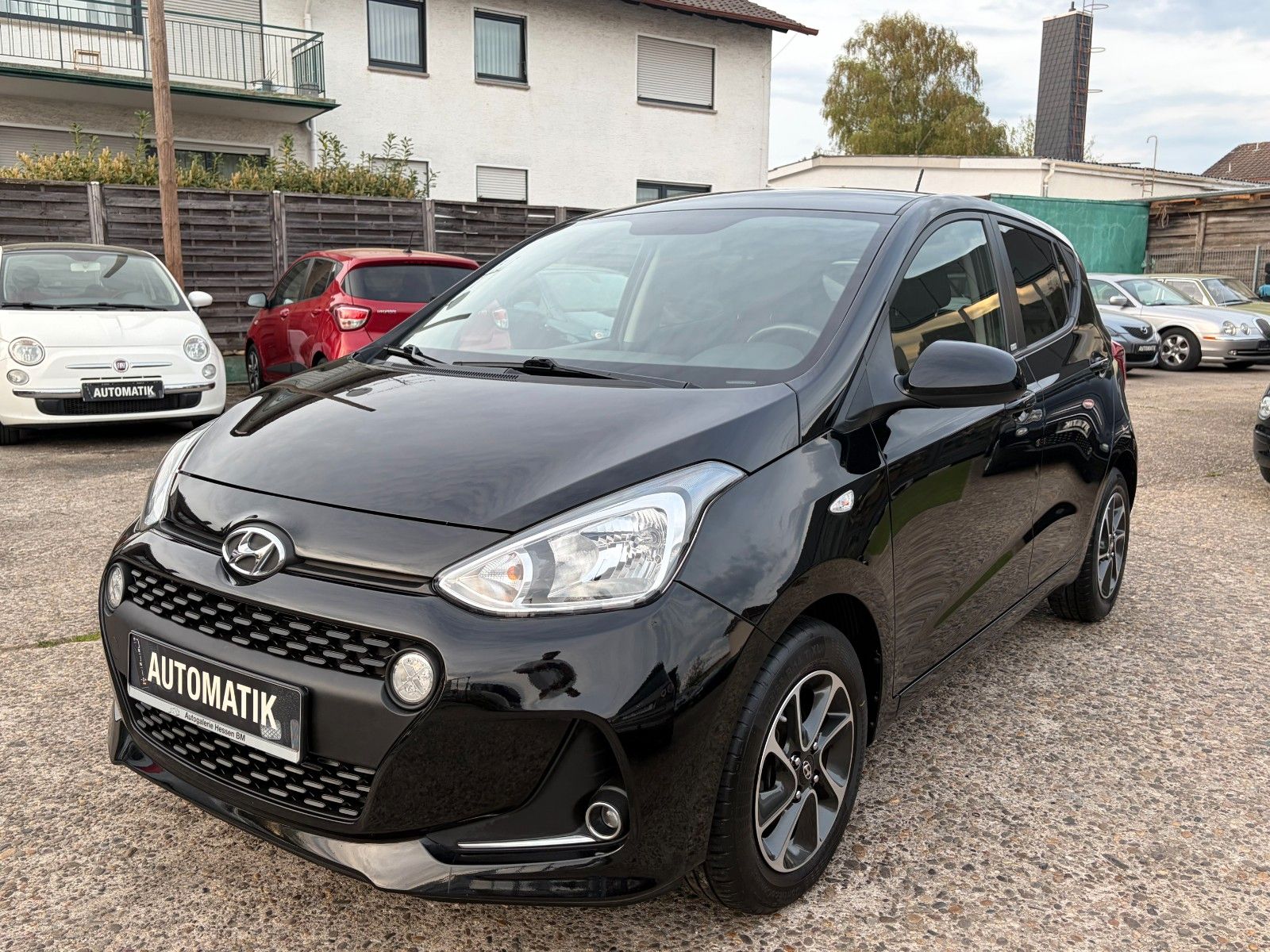 HYUNDAI i10