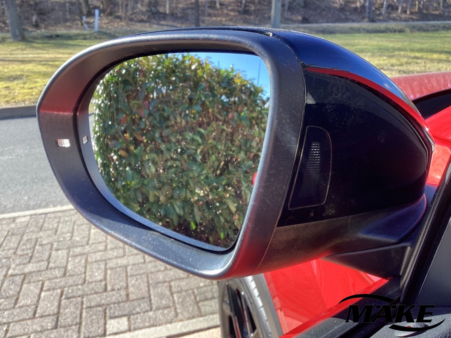 T-Cross R-Line 1.0 TSI DSG ACC RFK LED SHZ APP