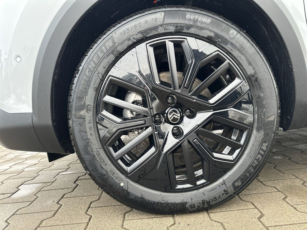 Fahrzeugabbildung Citroën C4 Benziner 130 Automatik MAX