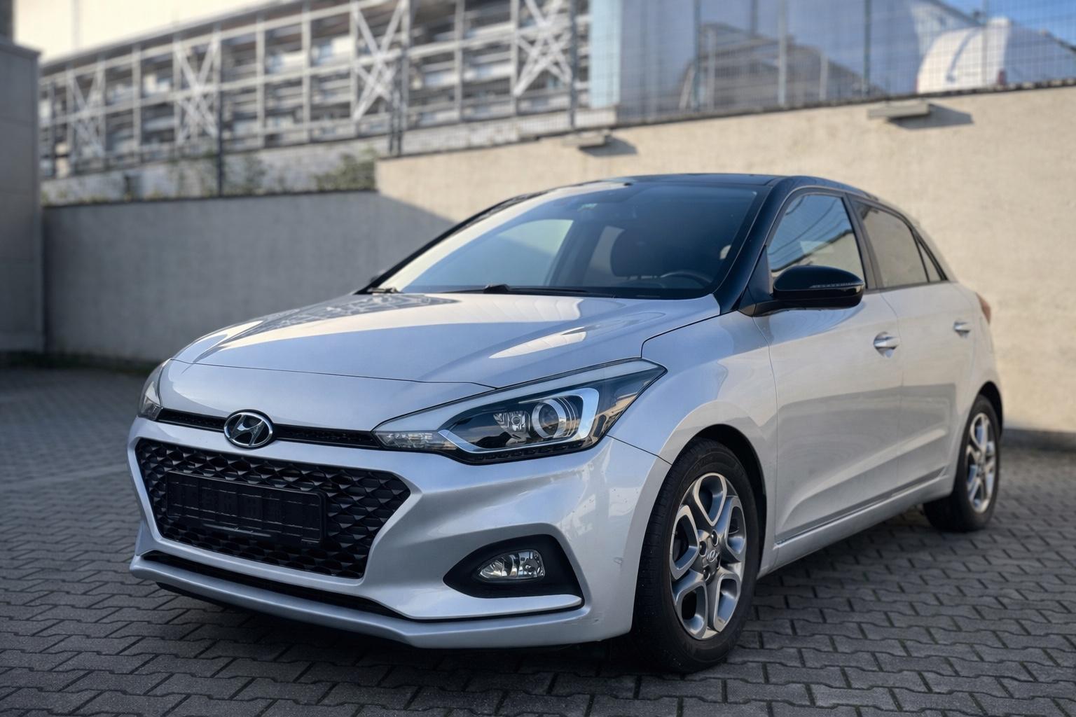 Hyundai i20 Advantage +  Kamera Navi Euro6