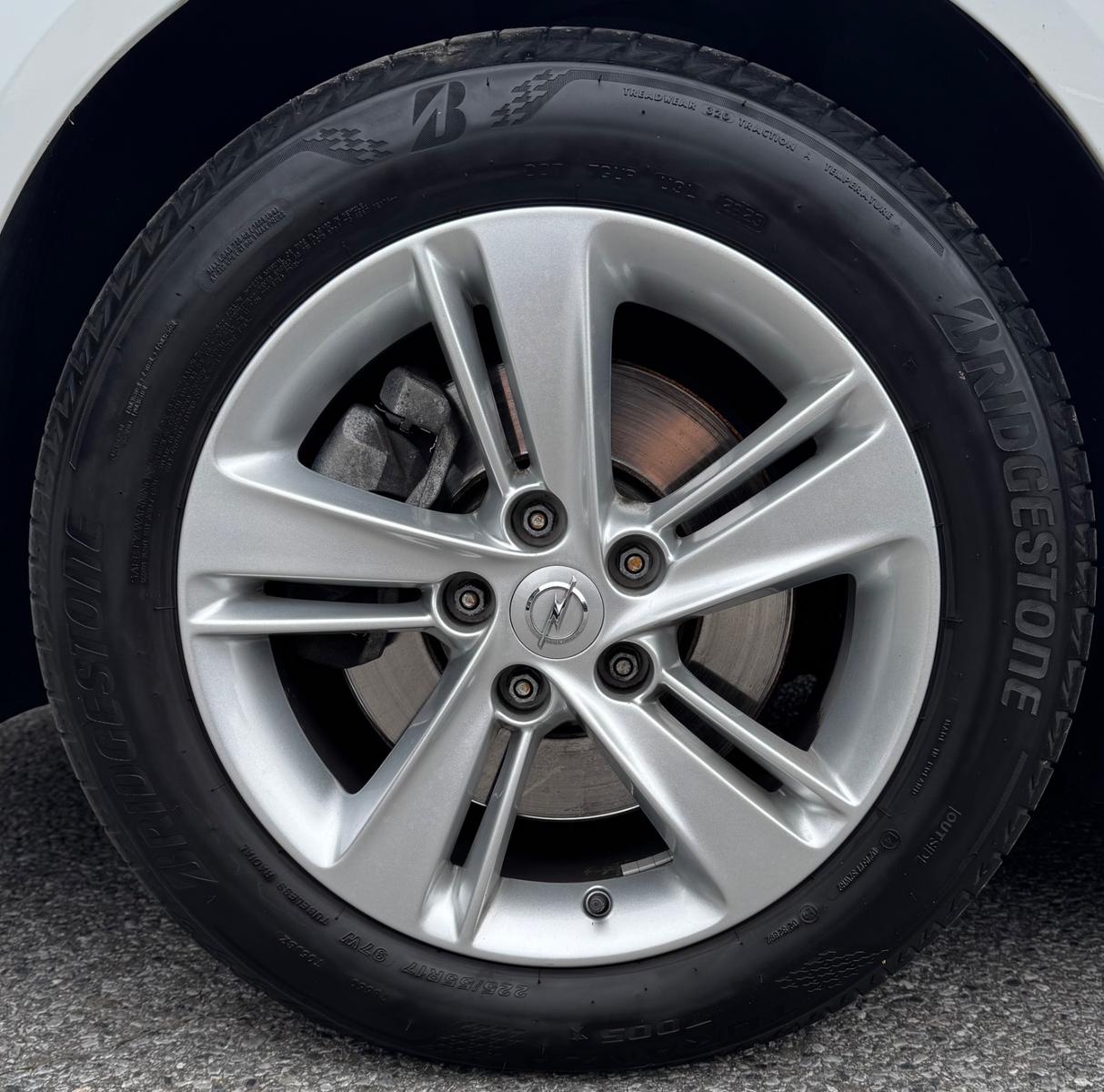 Opel Insignia B ST Business Edition AUT+SHZ+BT+RK+AHK