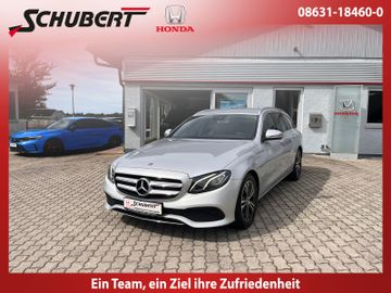 Mercedes E 220 - 1