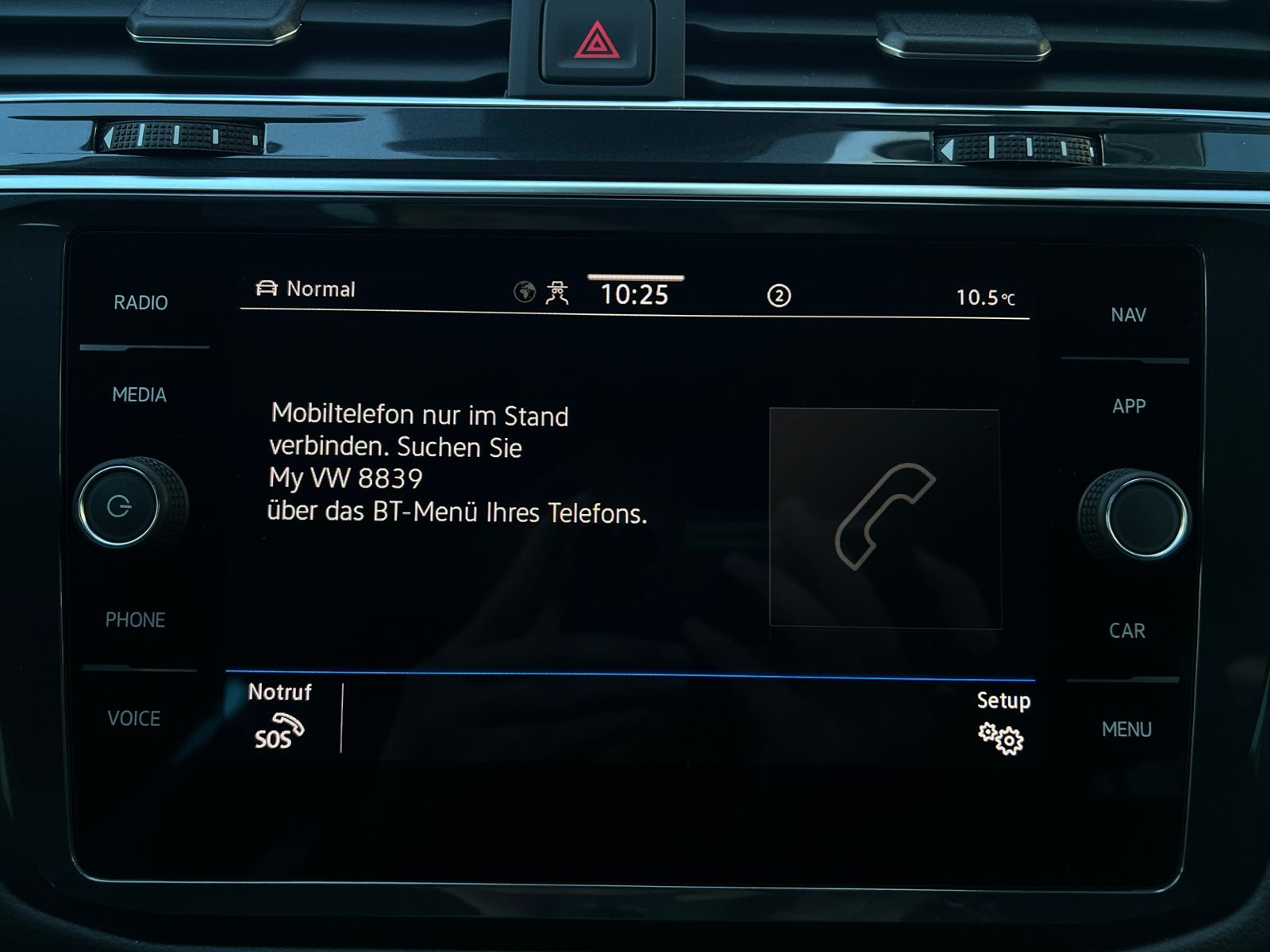 Fahrzeugabbildung Volkswagen Tiguan Elegance 2.0 TSI DSG 4MOTION *AHK, Matrix