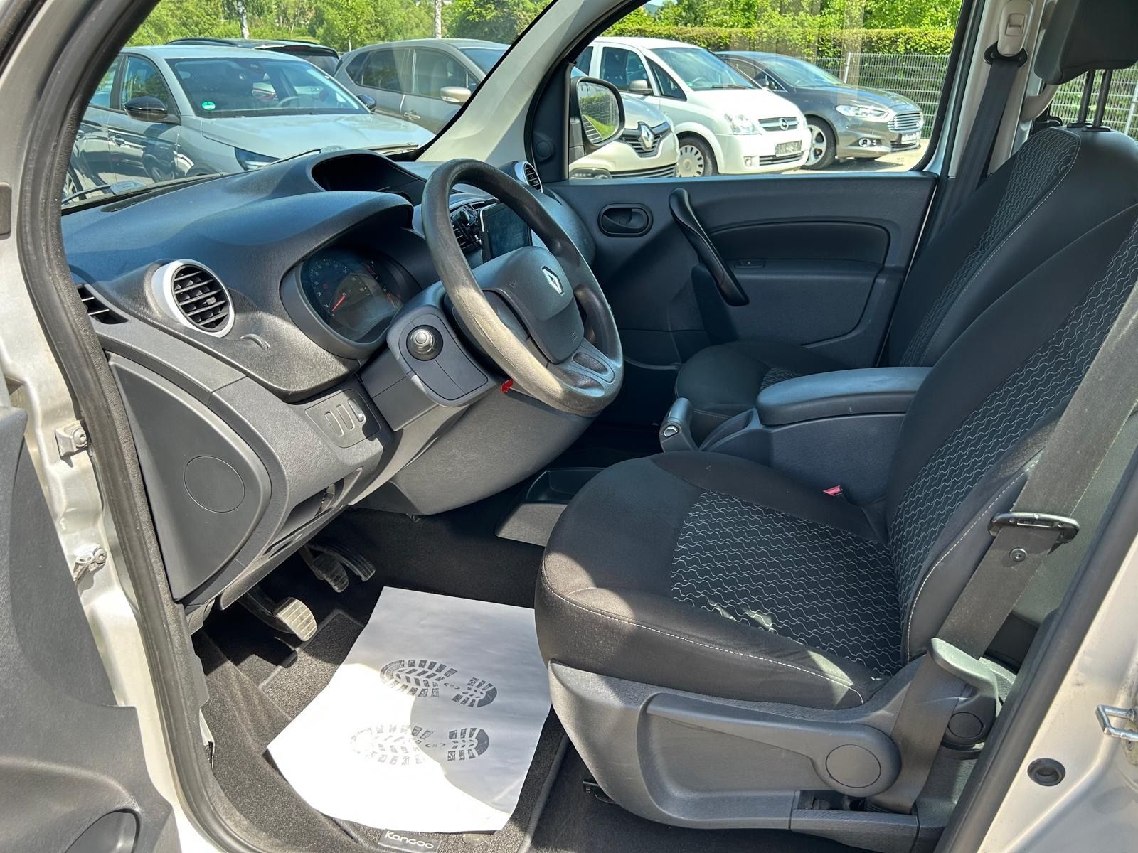 Fahrzeugabbildung Renault Kangoo Expression°5 Sitzer°Klima°