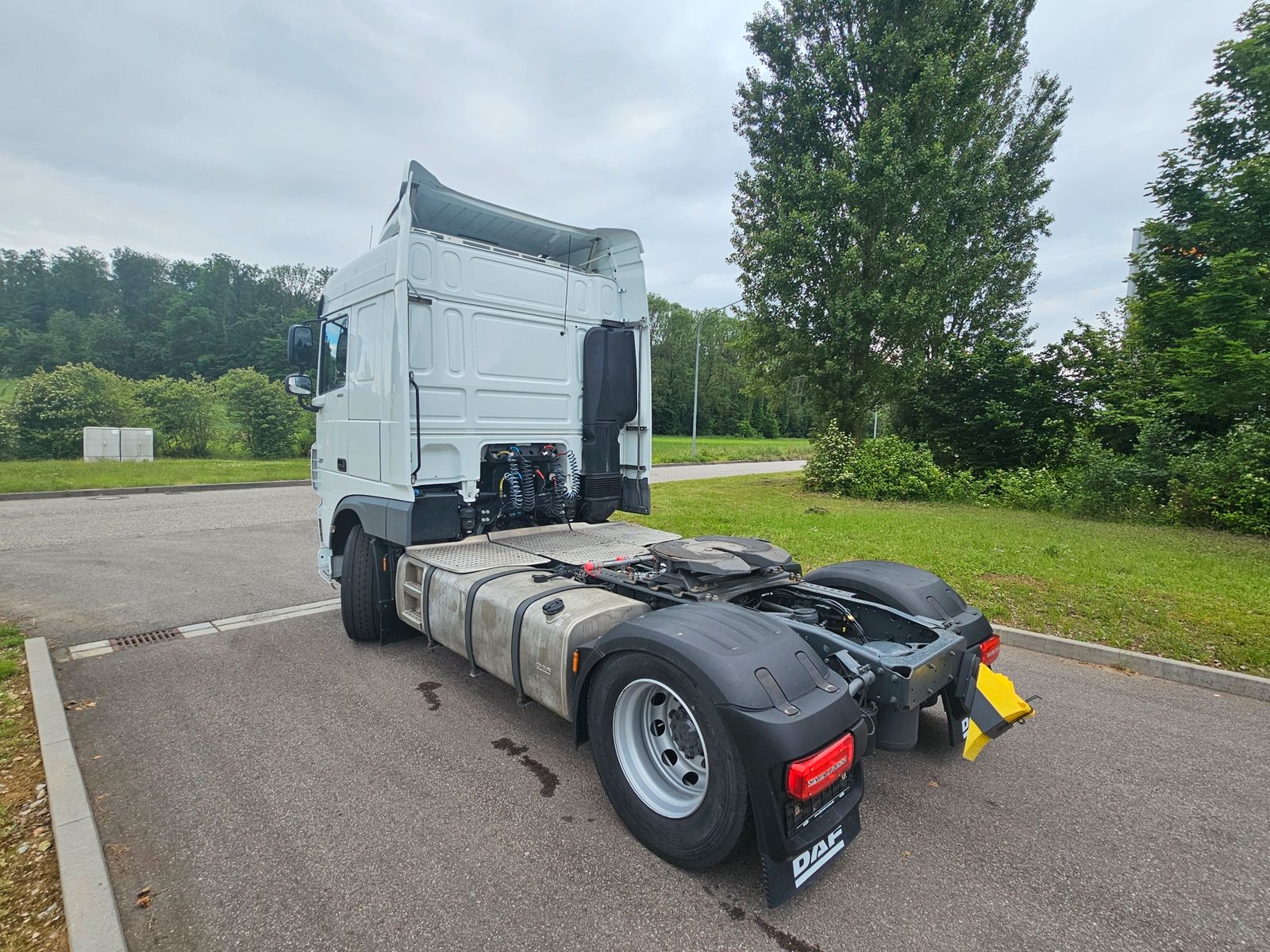 Fahrzeugabbildung DAF FT XF 480 SC Kipphydraulik