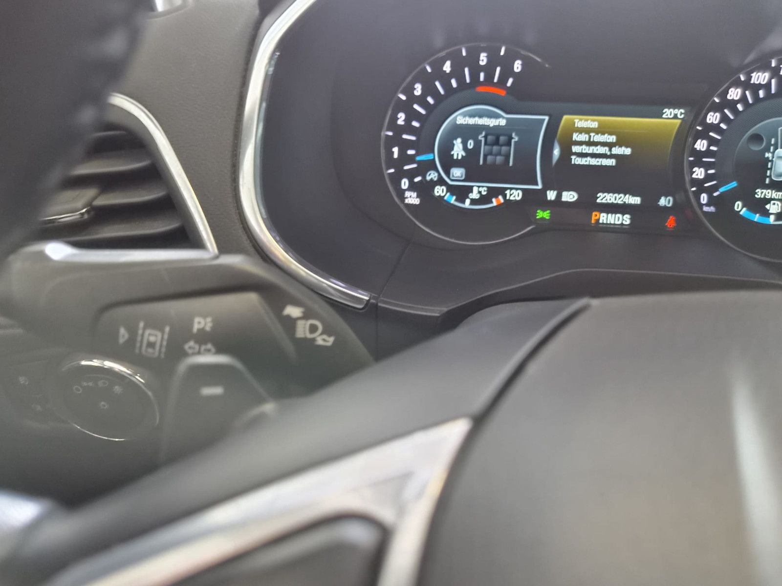 Fahrzeugabbildung Ford S-Max Titanium / 7 SITZE / SCHECKHEFT