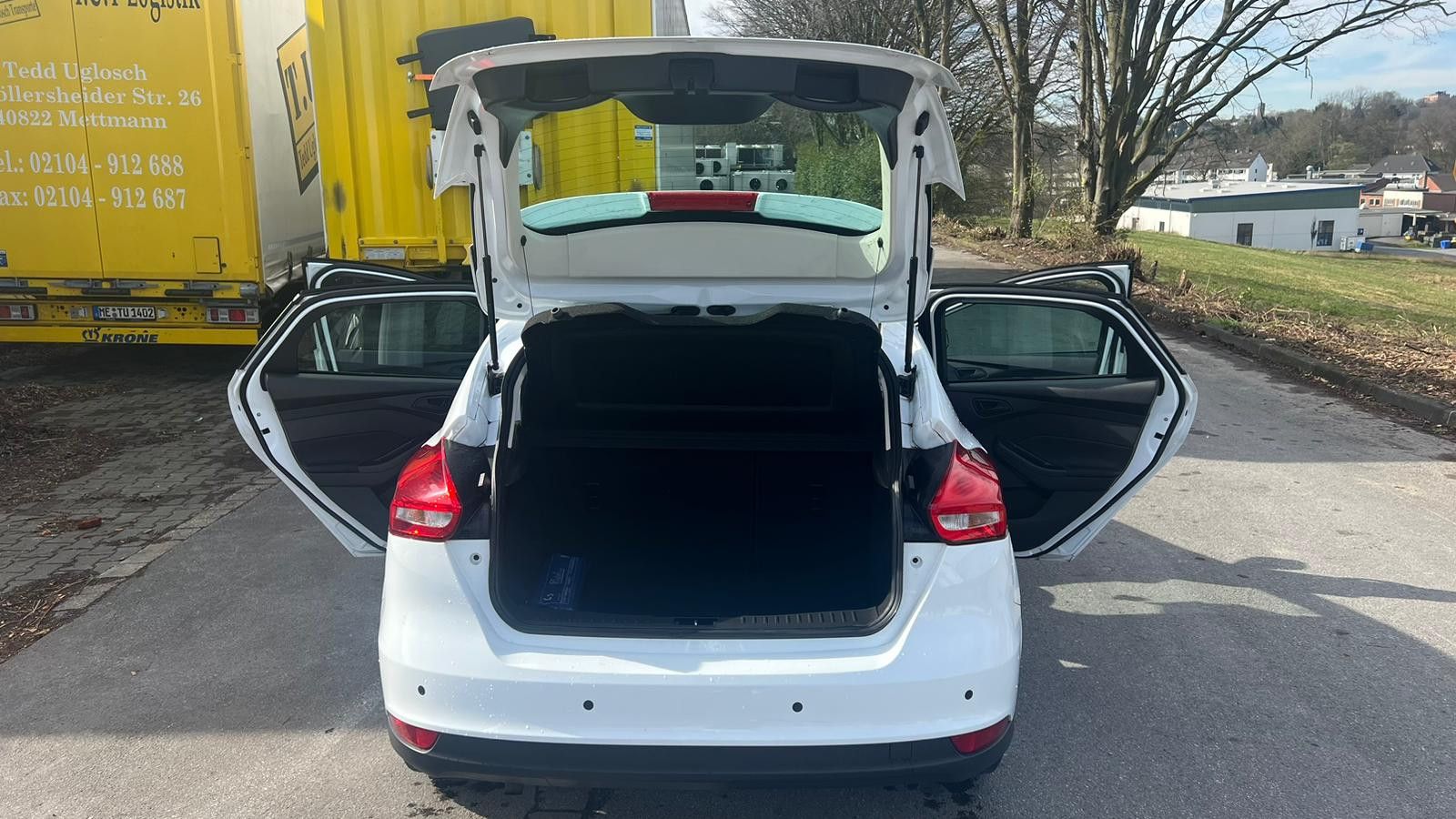 FORD Focus 1,6 Ti-VCT Lim. Ambiente PDC Klima Servo