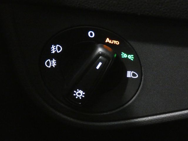 Polo 1.0 TSI R-Line DSG PANO KAMERA GARANTIE