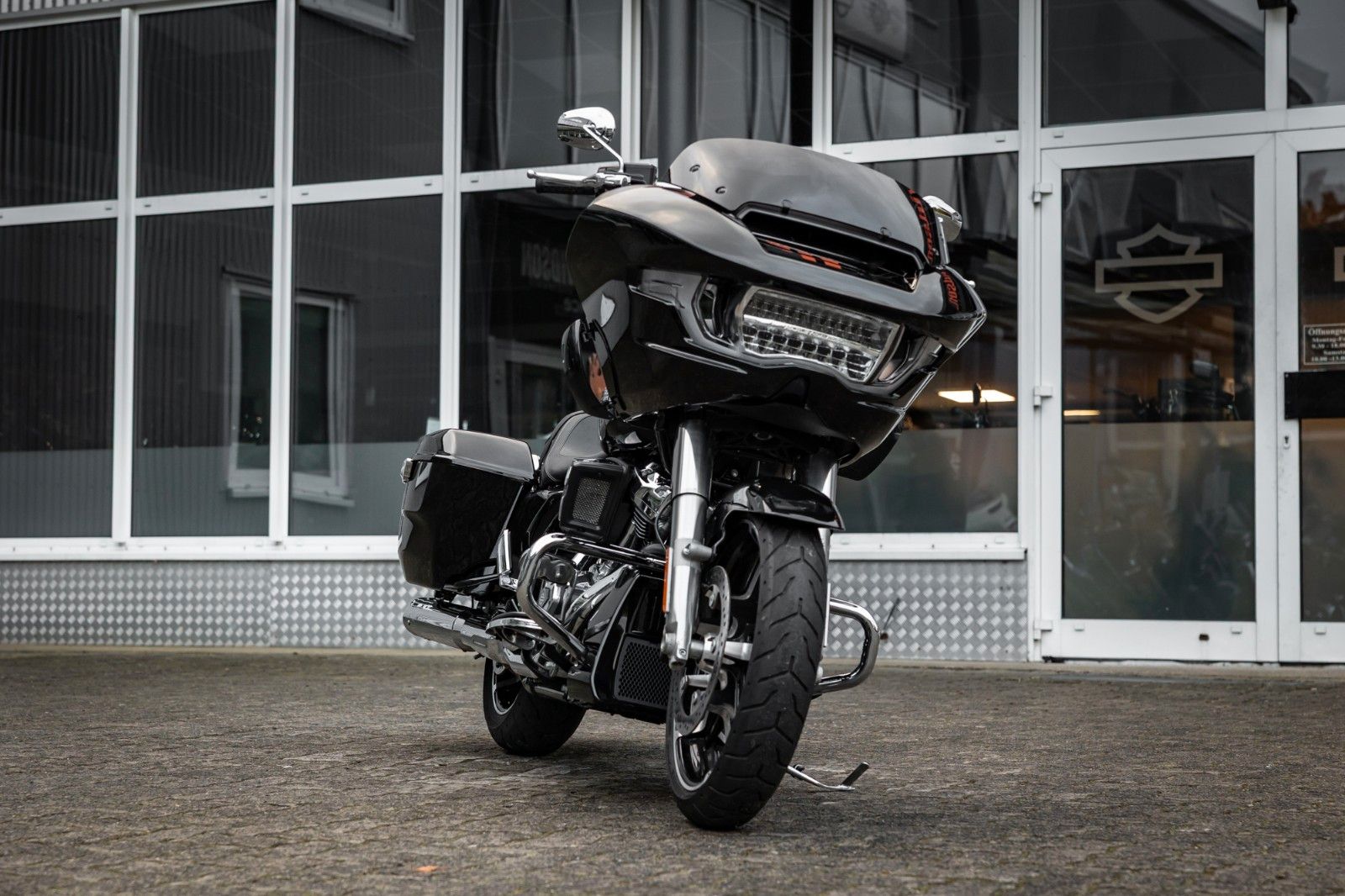 Fahrzeugabbildung Harley-Davidson ROAD GLIDE FLTRX 117cui - Kesstech -