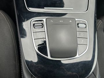 Bild 21 Mercedes-Benz E 300 de 4Matic Avantgarde AHK