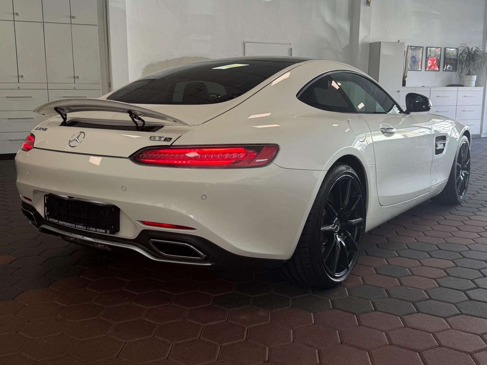 Mercedes-Benz AMG GT S Coupe V8*ACC*PERFORMANCE*BUR*DYNAMIC+