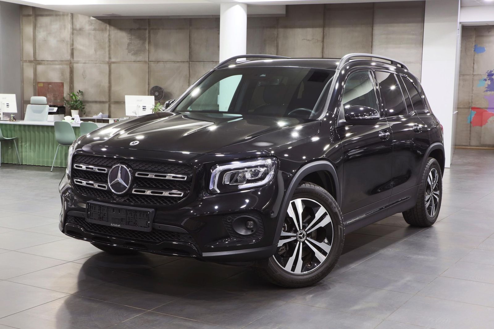 Mercedes GLB 200 - 1