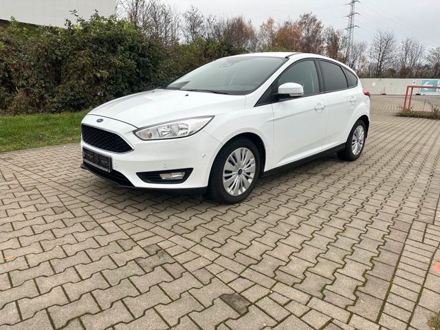 Ford Focus 2018 Aus erste Hand mit scheckh...