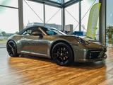 Porsche 911 / 992 Carrera Cabriolet >SPORT DESIGN PACK< - Porsche: Grün, 911