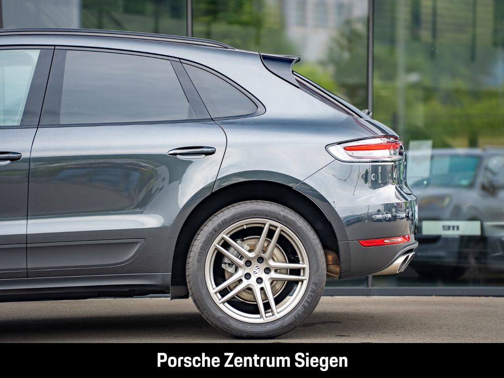 Porsche Macan S