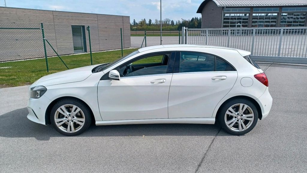 Image of Mercedes-Benz A 200