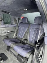 BMW X7 M50i - Dark Shadow Edition 1/500 - Frozen - graue BMW X7 M50