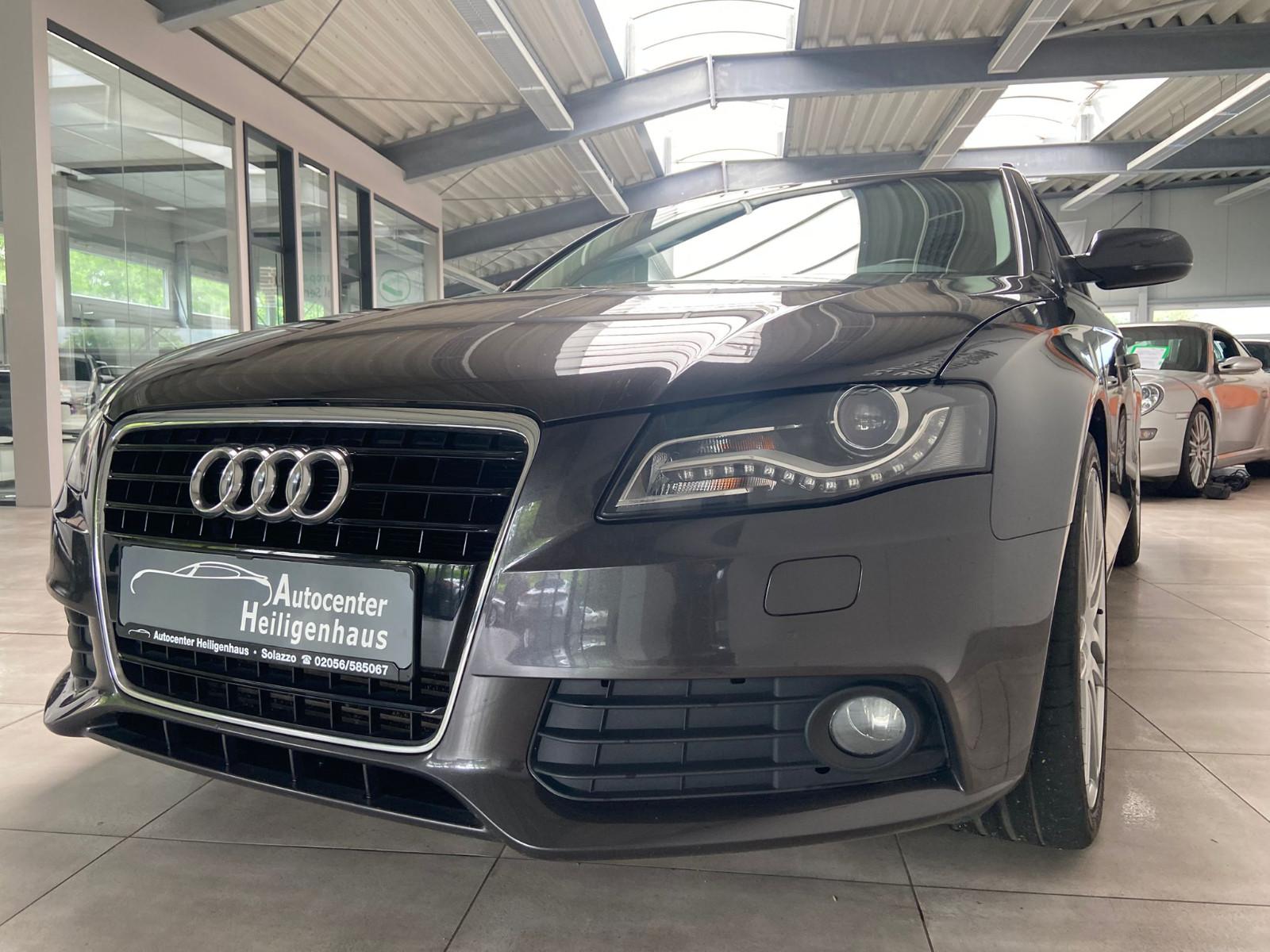 Audi A4 2010 — photo 8