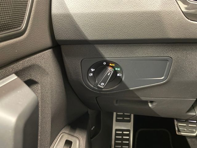 Tiguan R-Line 2.0 TSI DSG 4M AHK NAVI LED