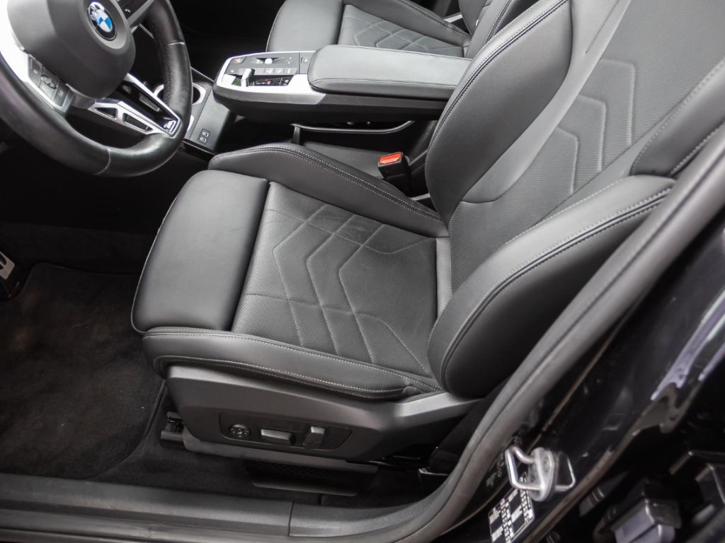BMW X1 20iM Sport AHK Navi Panorama RFK Leder eSitze foto 7