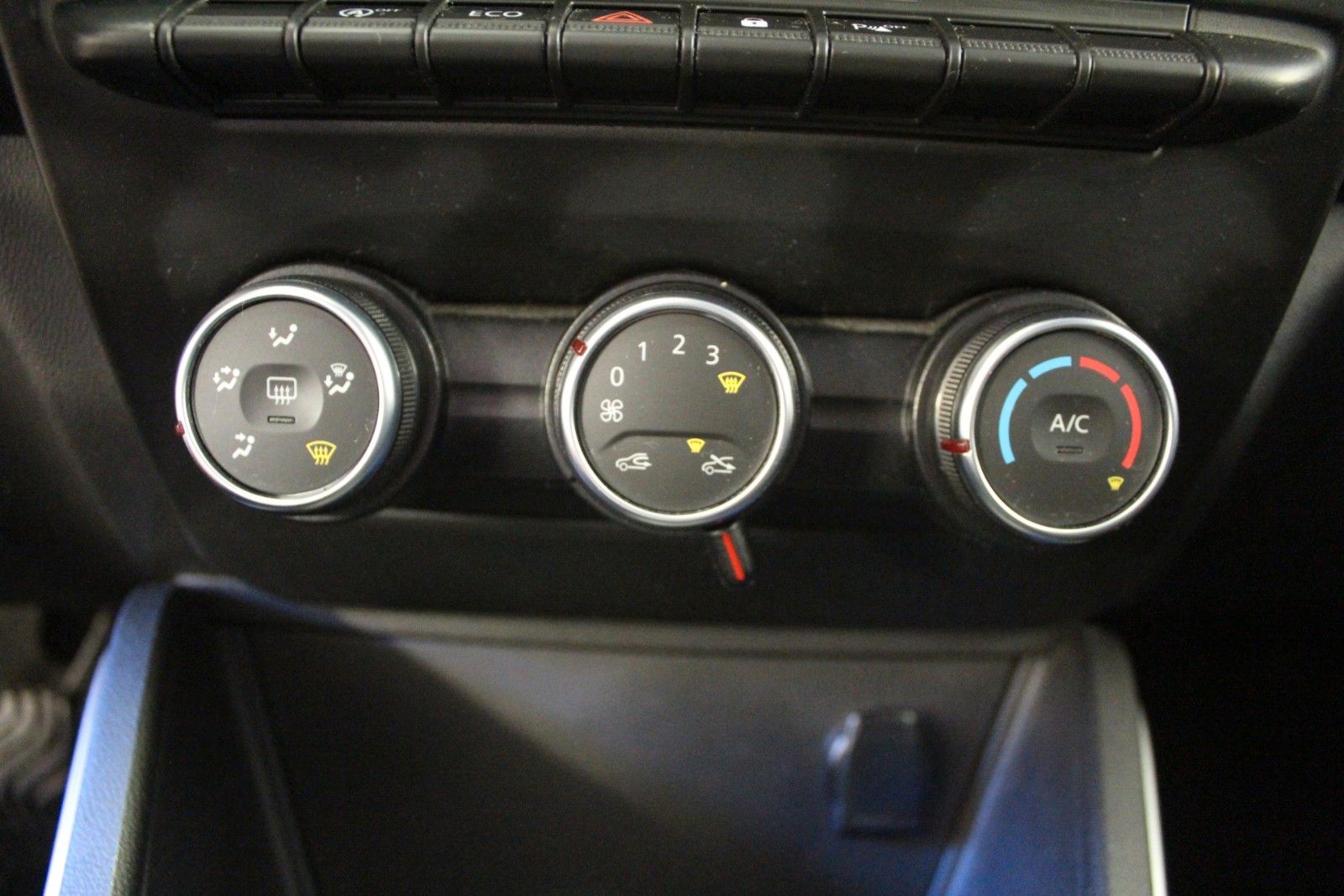 Fahrzeugabbildung Dacia Duster Sce 115 Prestige *Navigation *