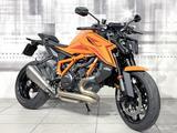 KTM 1390 Super Duke R - KTM 1390 Super Duke R