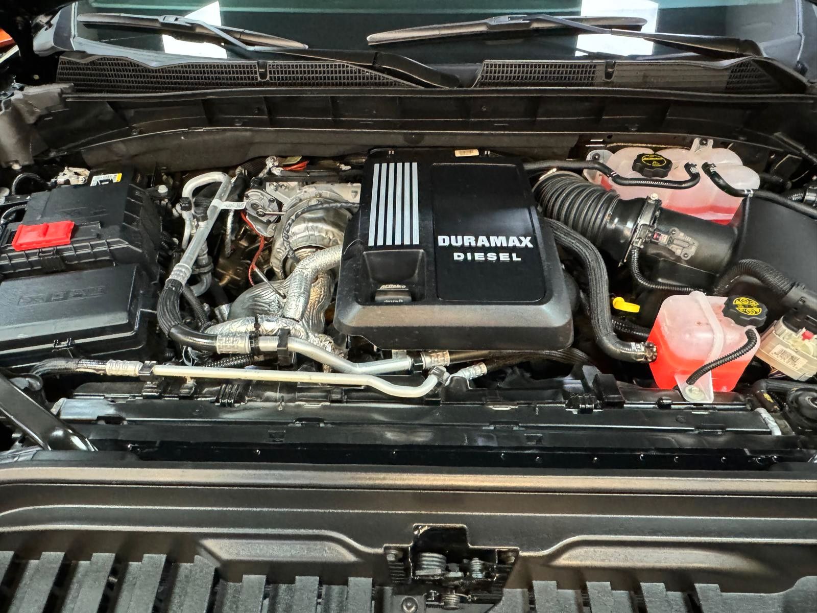 Fahrzeugabbildung GMC SIERRA DENALI 2026 - 4x4-LONG BOX 6.4"