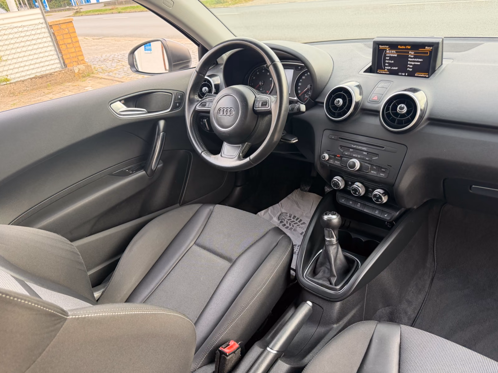 Audi A1 ambition KLIMA/LEDER/NAVI/PDC