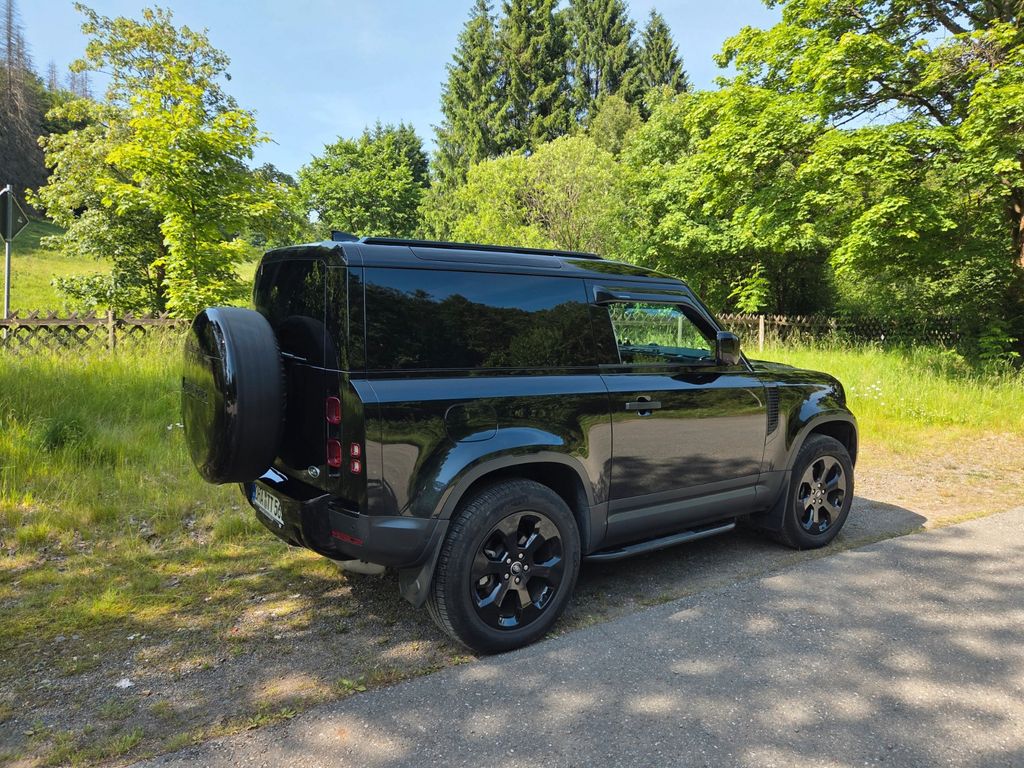 Image of Land Rover Defender