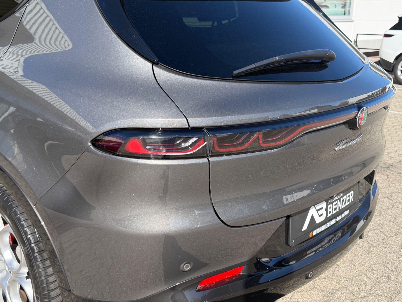 Fahrzeugabbildung Alfa Romeo Tonale Edizione Speciale/DNA/ACC/APPLE-CAR