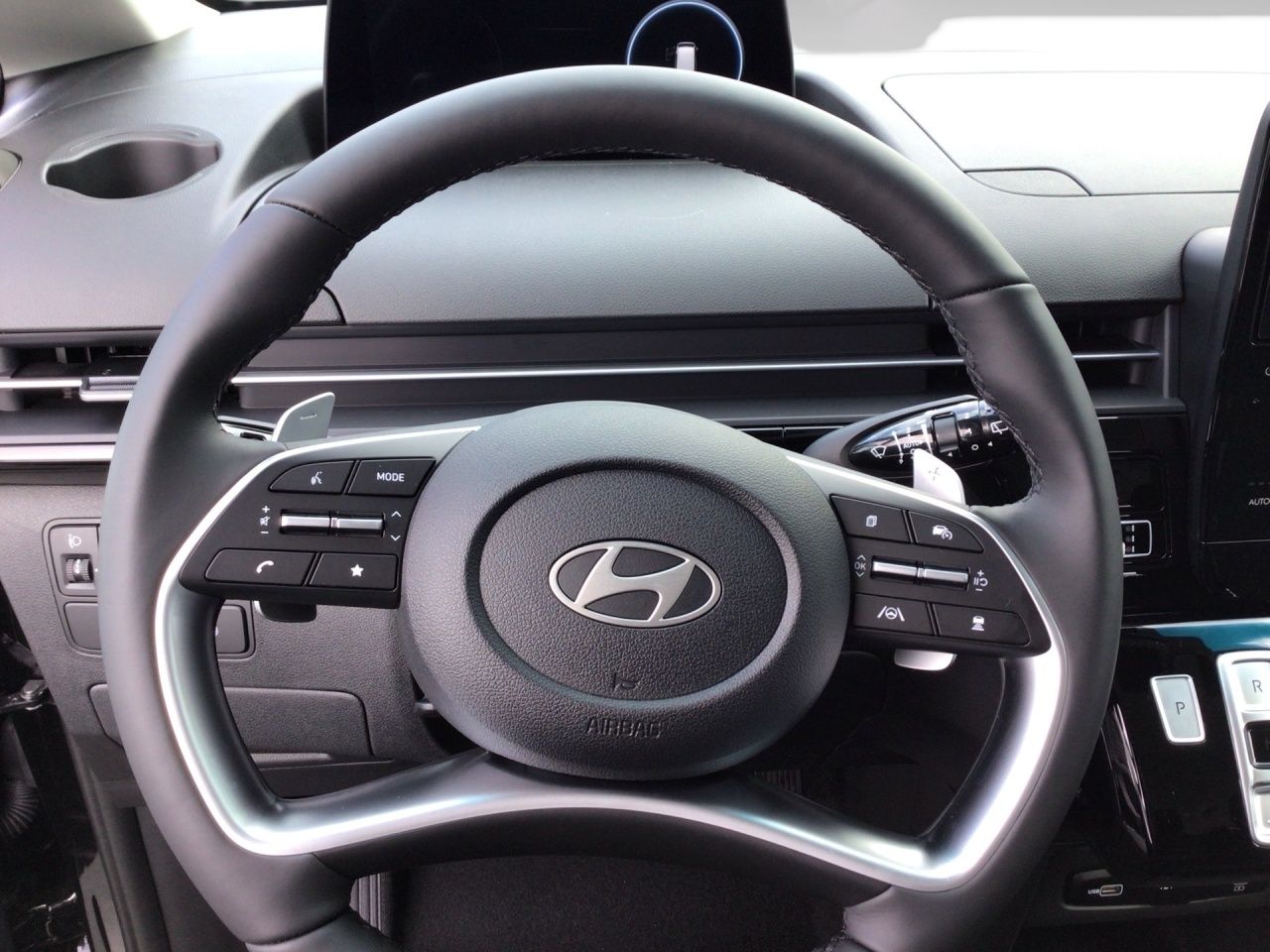 Fahrzeugabbildung Hyundai STARIA TREND *CARPLAY*NAVI*SHZ*LHZ*18''*