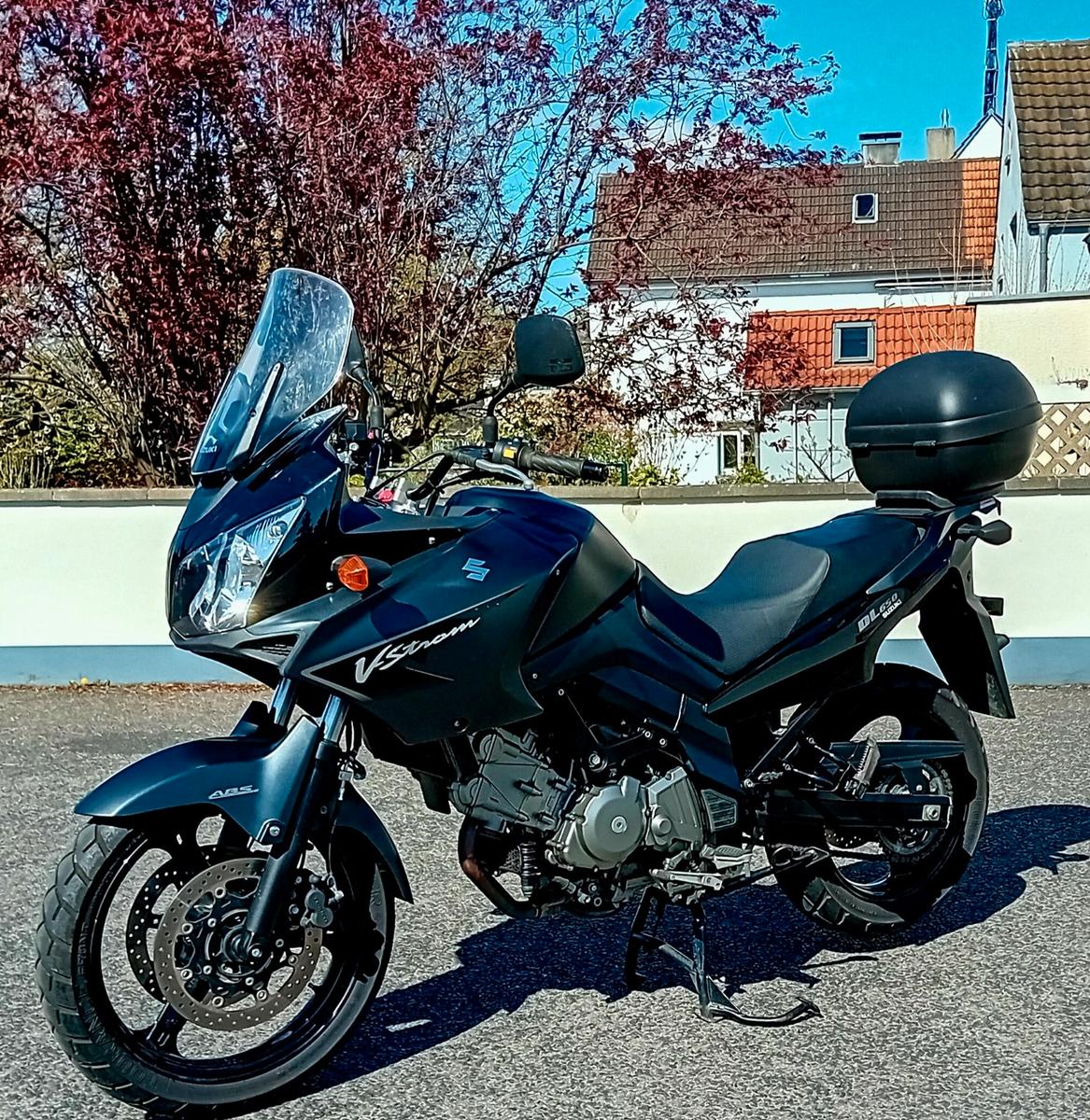 Suzuki DL 650 V-Strom ABS 35KW nur14tkm Extras