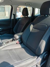 Ford Kuga - 8