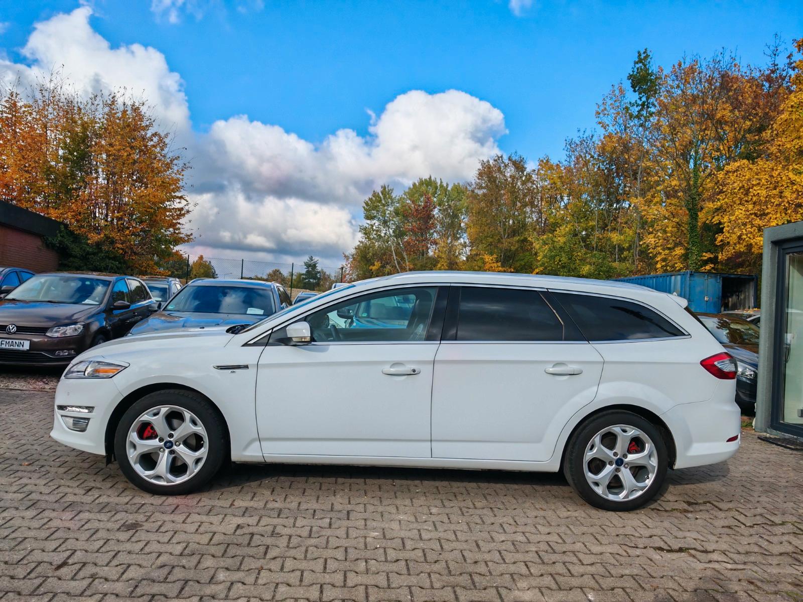 Ford Mondeo 2014 — interior