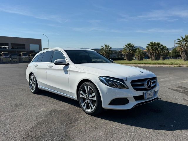 MERCEDES-BENZ C 220