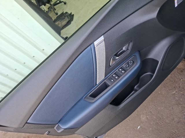 Citroën C4 FeelPack 1.2 PT 130 °LED°BF°SHZ°ACC°RFK°Navi°