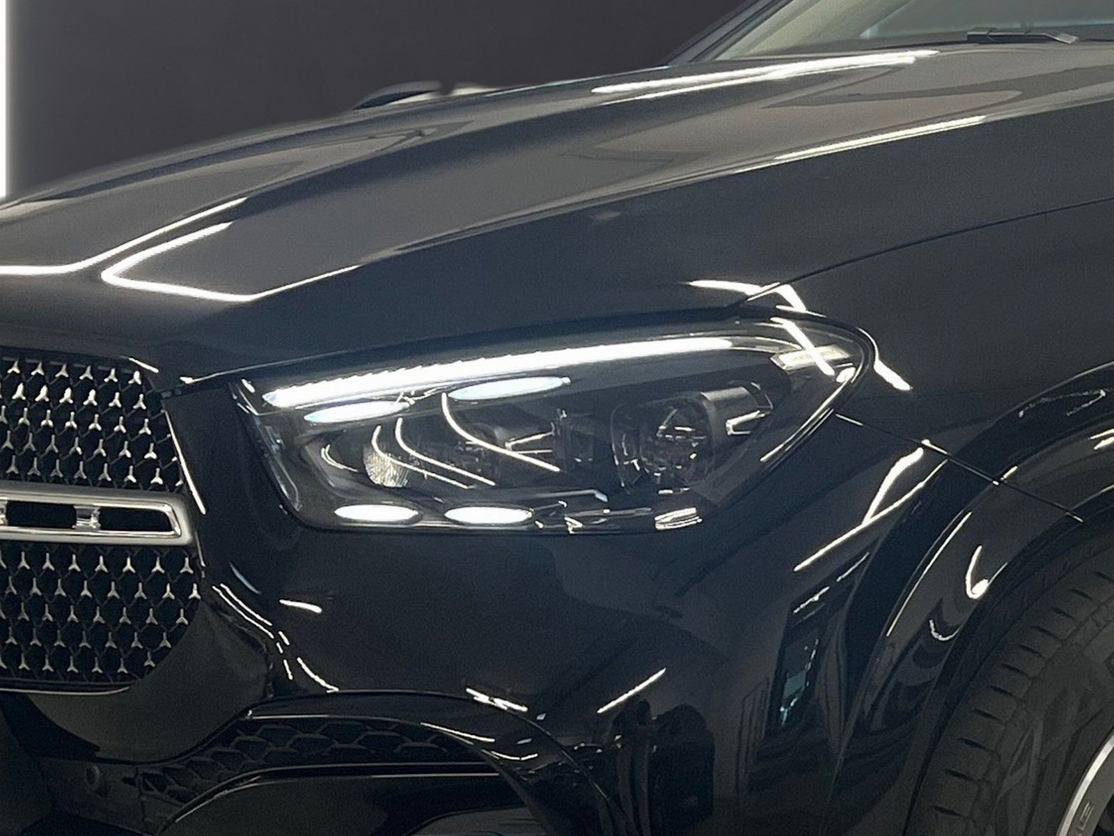 Fahrzeugabbildung Mercedes-Benz GLE 350 de 4M AMG Coupé*Pano*Totwin*AIRMATIC*360