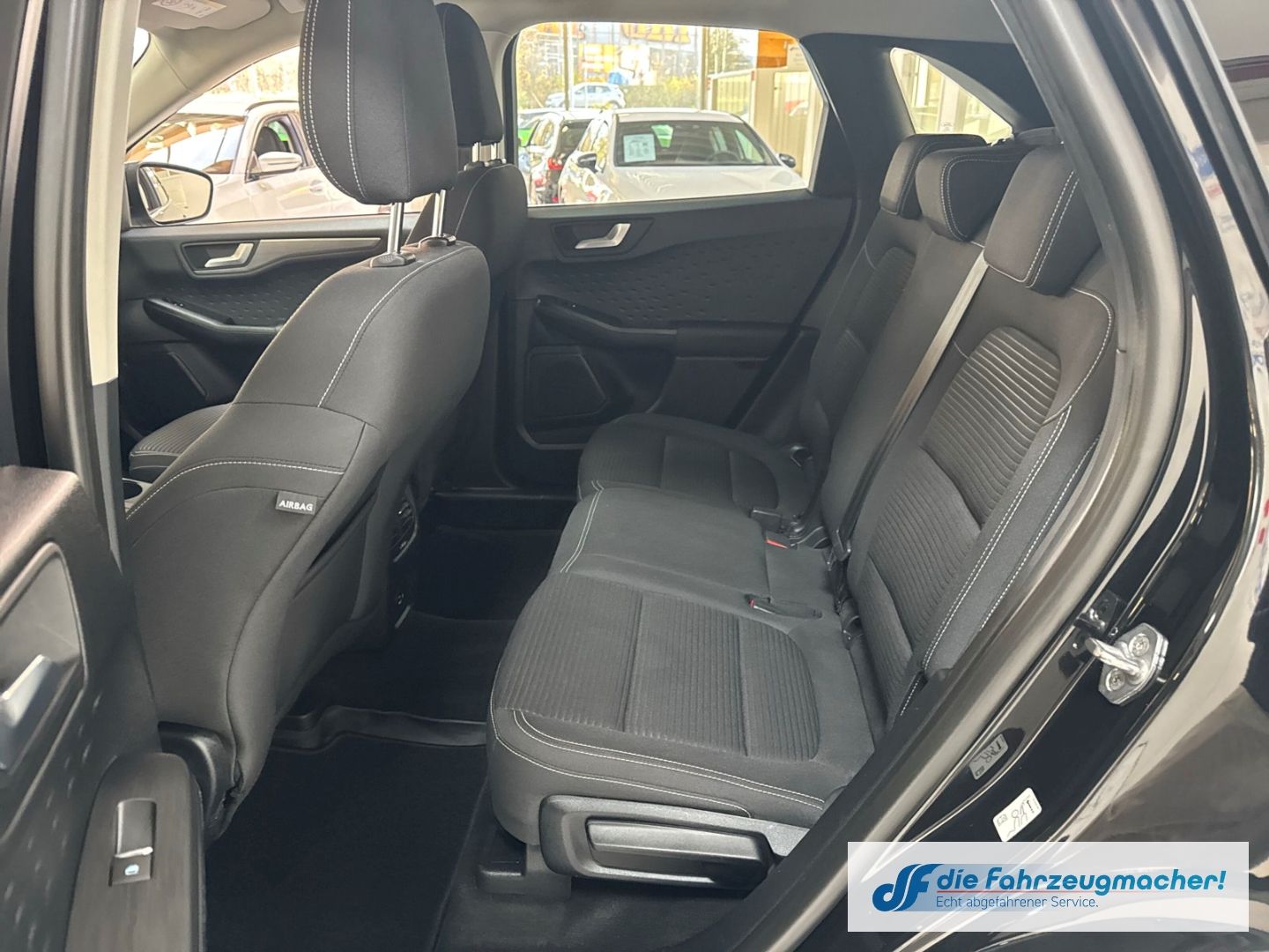 Fahrzeugabbildung Ford Kuga Titanium Navi Apple CarPlay Android Auto Me