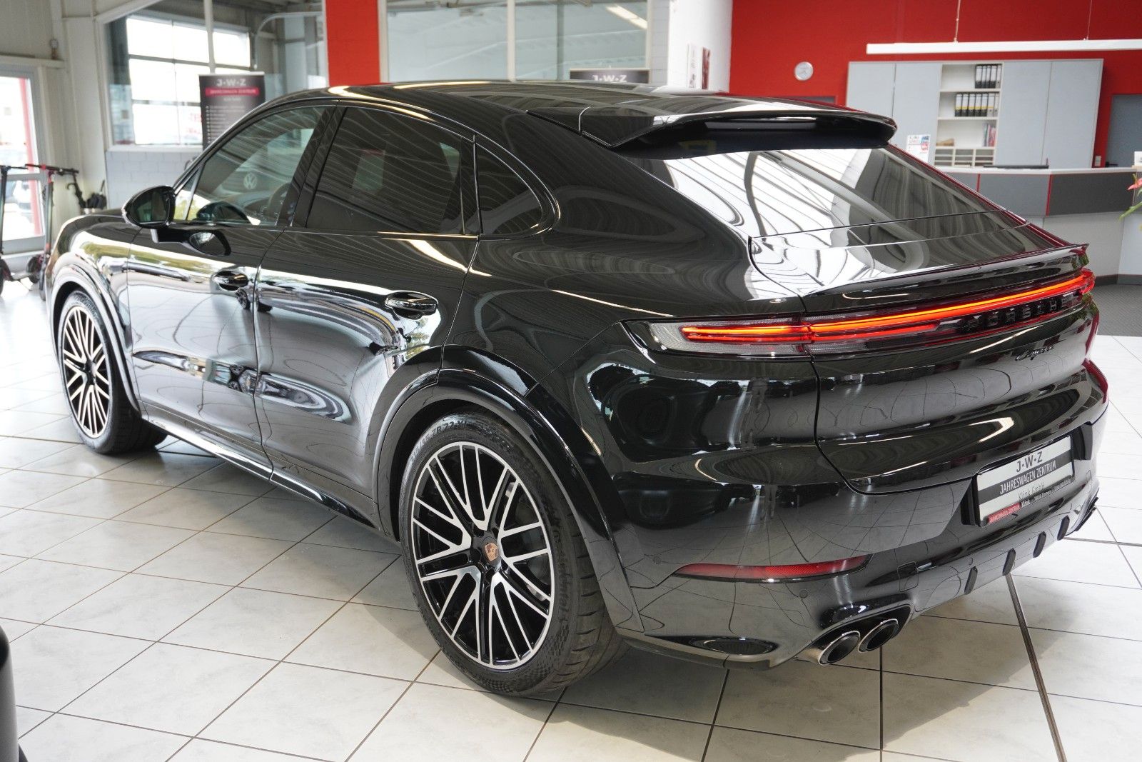 Porsche Cayenne Black Edition Coupe Sportabgas foto 4