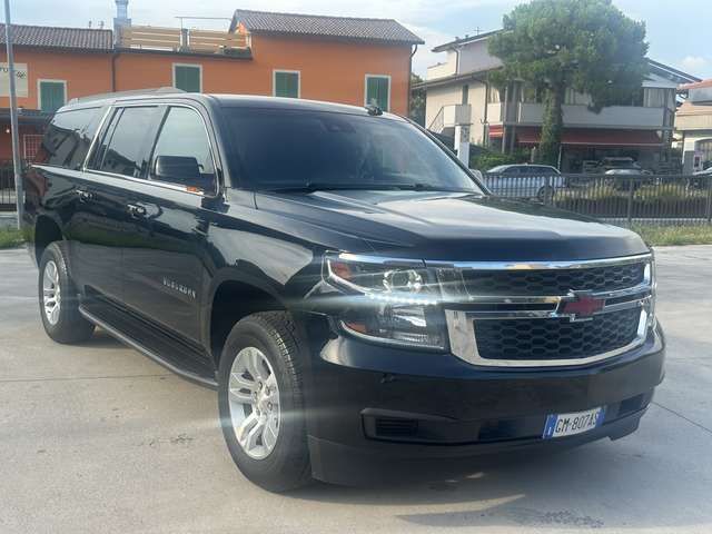 Chevrolet Suburban 5.3 L v8 LT ecotec