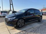 Hyundai i20 N Line Mild-Hybrid Sportsitze Sport Lenkrad - Hyundai i20: Schwarz