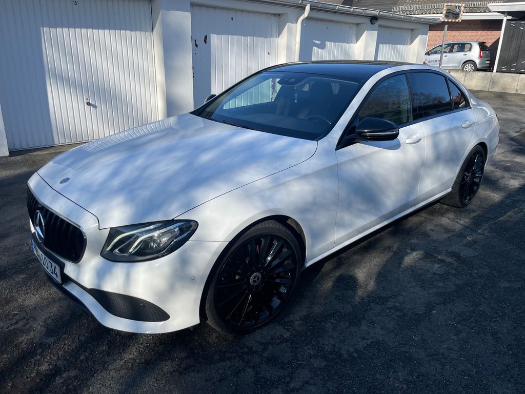 Image of Mercedes-Benz E 350