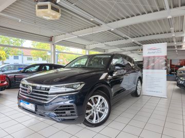 Volkswagen Touareg - 1