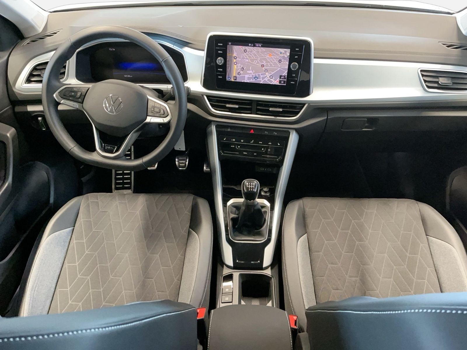 Volkswagen T-Roc - Bild 12